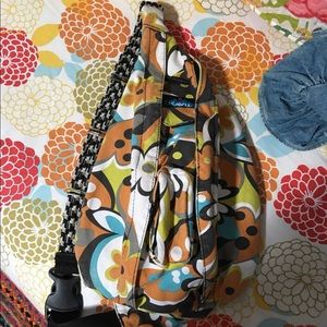 Kavu Limited Edition Floral Bag